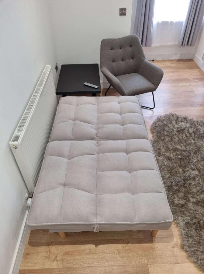 Lmk, Spacious 1 Bedroom Ground Floor Apartment, Ev Charger, Free Parking Wi-Fi, Great Location 벨파스트 외부 사진