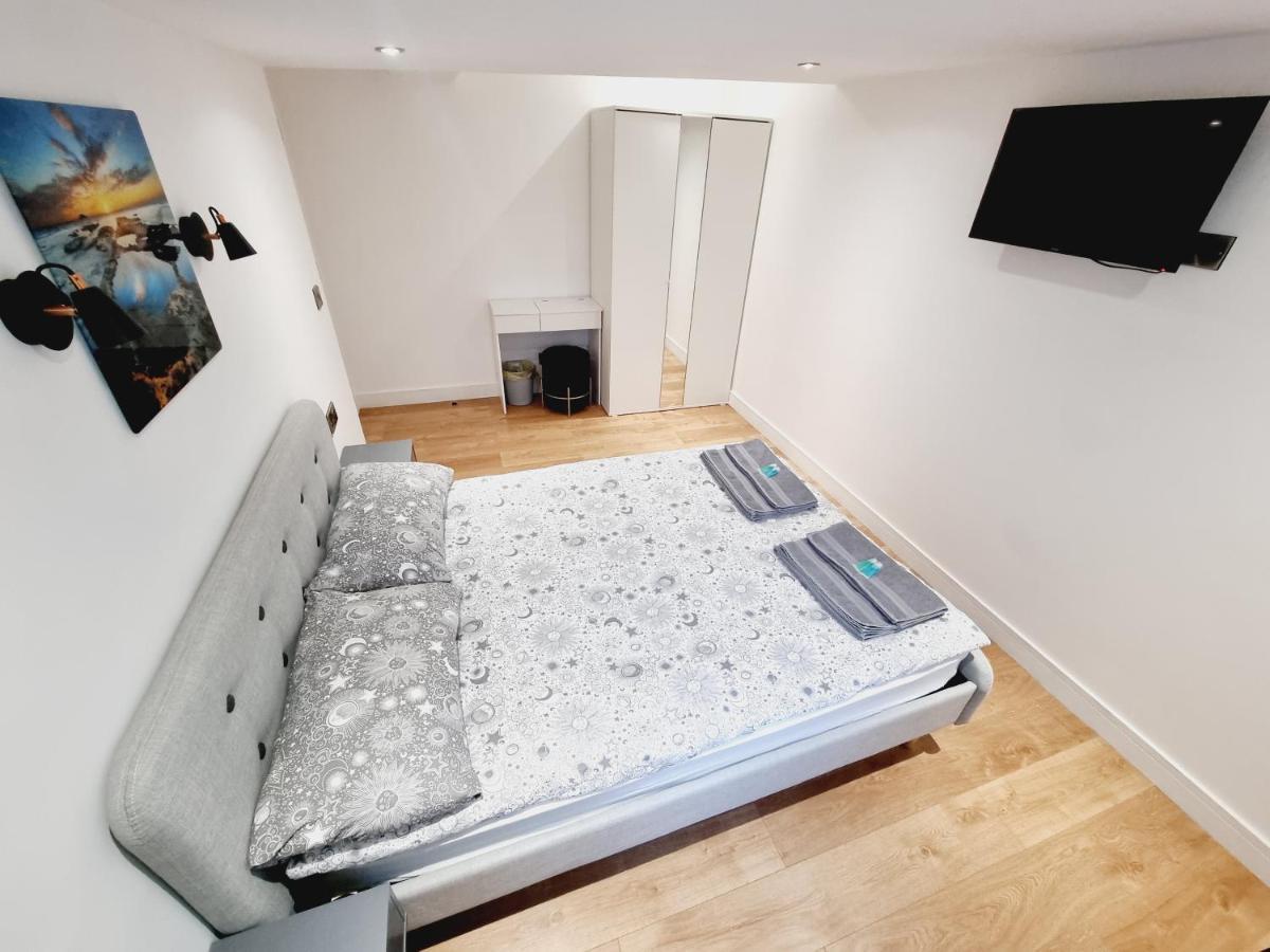 Lmk, Spacious 1 Bedroom Ground Floor Apartment, Ev Charger, Free Parking Wi-Fi, Great Location 벨파스트 외부 사진