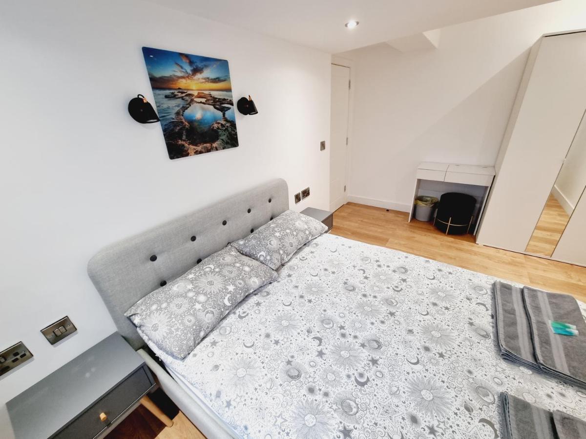 Lmk, Spacious 1 Bedroom Ground Floor Apartment, Ev Charger, Free Parking Wi-Fi, Great Location 벨파스트 외부 사진
