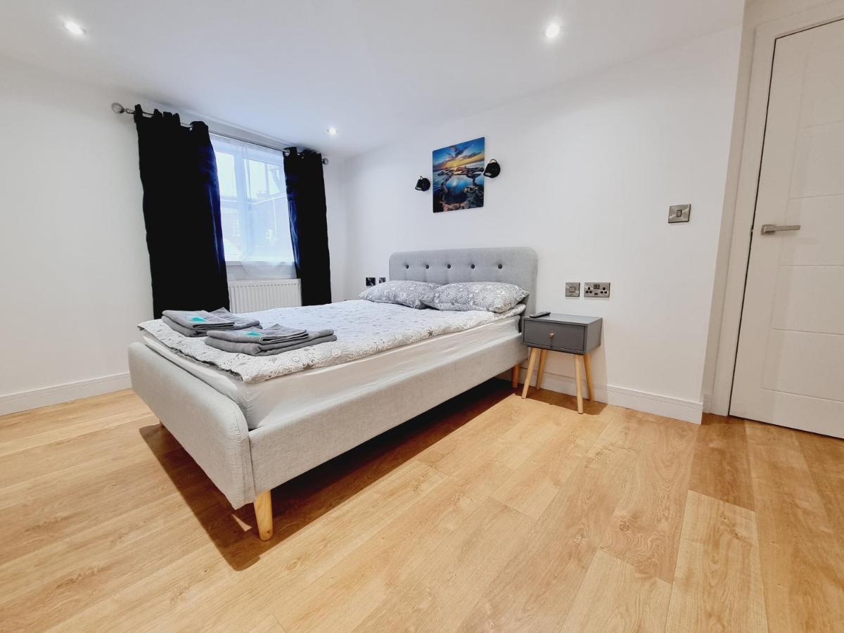 Lmk, Spacious 1 Bedroom Ground Floor Apartment, Ev Charger, Free Parking Wi-Fi, Great Location 벨파스트 외부 사진